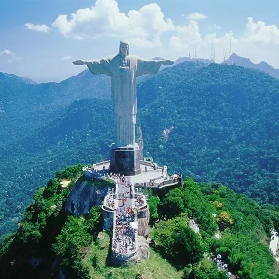 米兰体育在线登录-南美游泳速度之神飞驰夺得头名的简单介绍